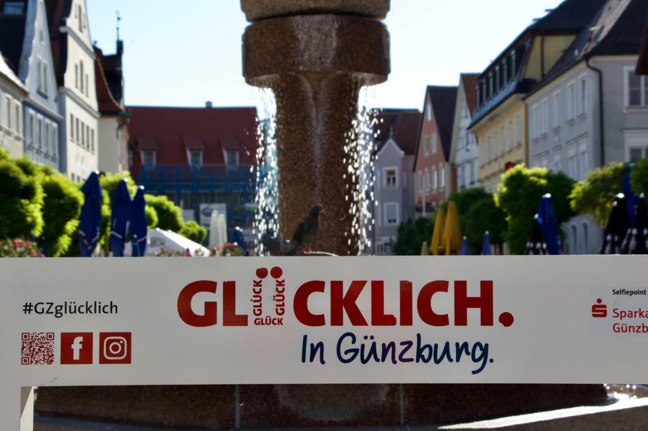 Hotel Goldene Traube Guenzburg Exterior photo